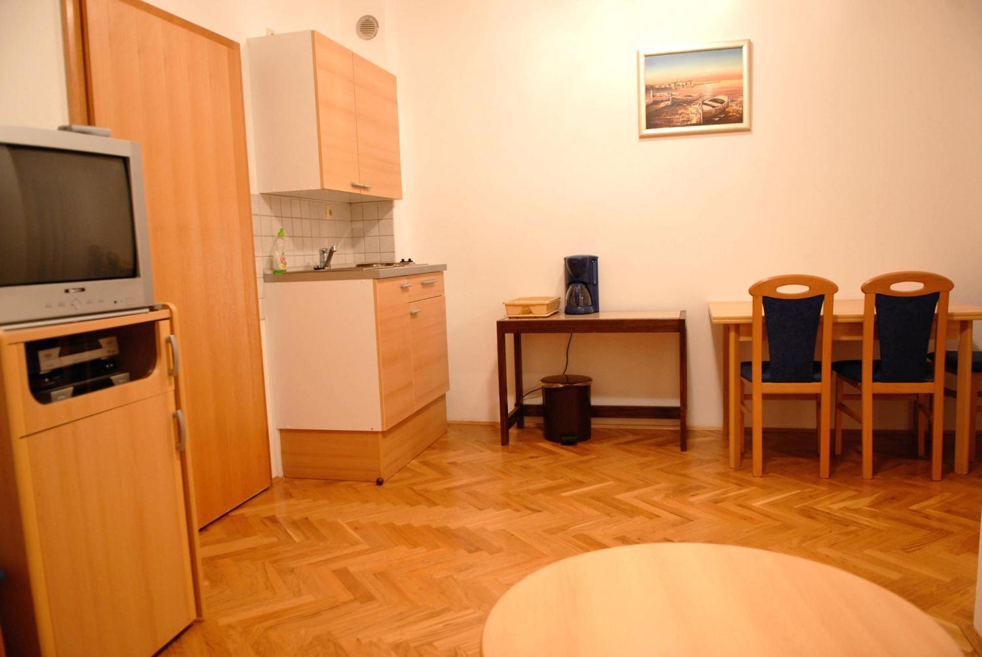 Apartments Petricevic Selce Ngoại thất bức ảnh