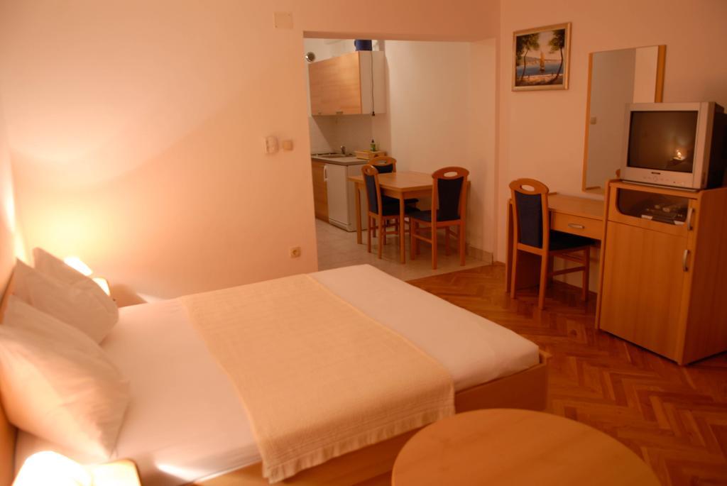 Apartments Petricevic Selce Ngoại thất bức ảnh